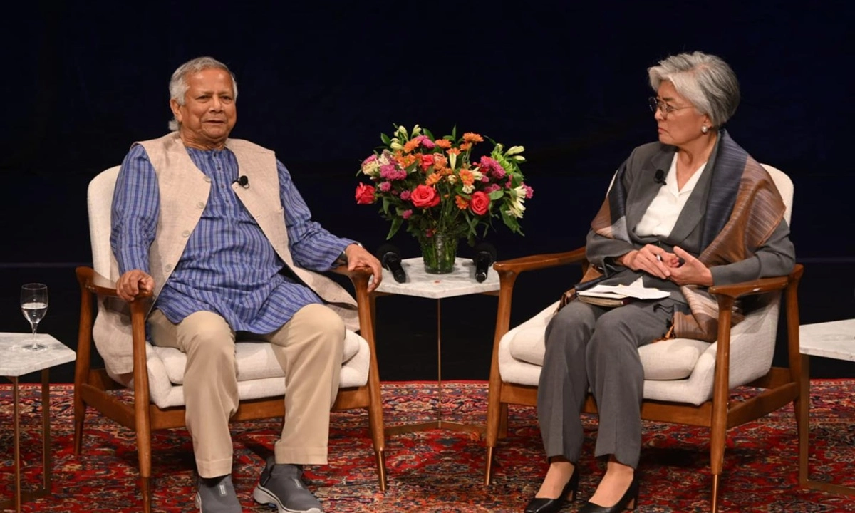 নিউইয়র্কে এশিয়া সোসাইটি ও এশিয়া সোসাইটি পলিসি ইনস্টিটিউট আয়োজিত অনুষ্ঠানে কথা বলেন প্রধান উপদেষ্টা ড. মুহাম্মদ ইউনূস। ছবি- সংগৃহীত