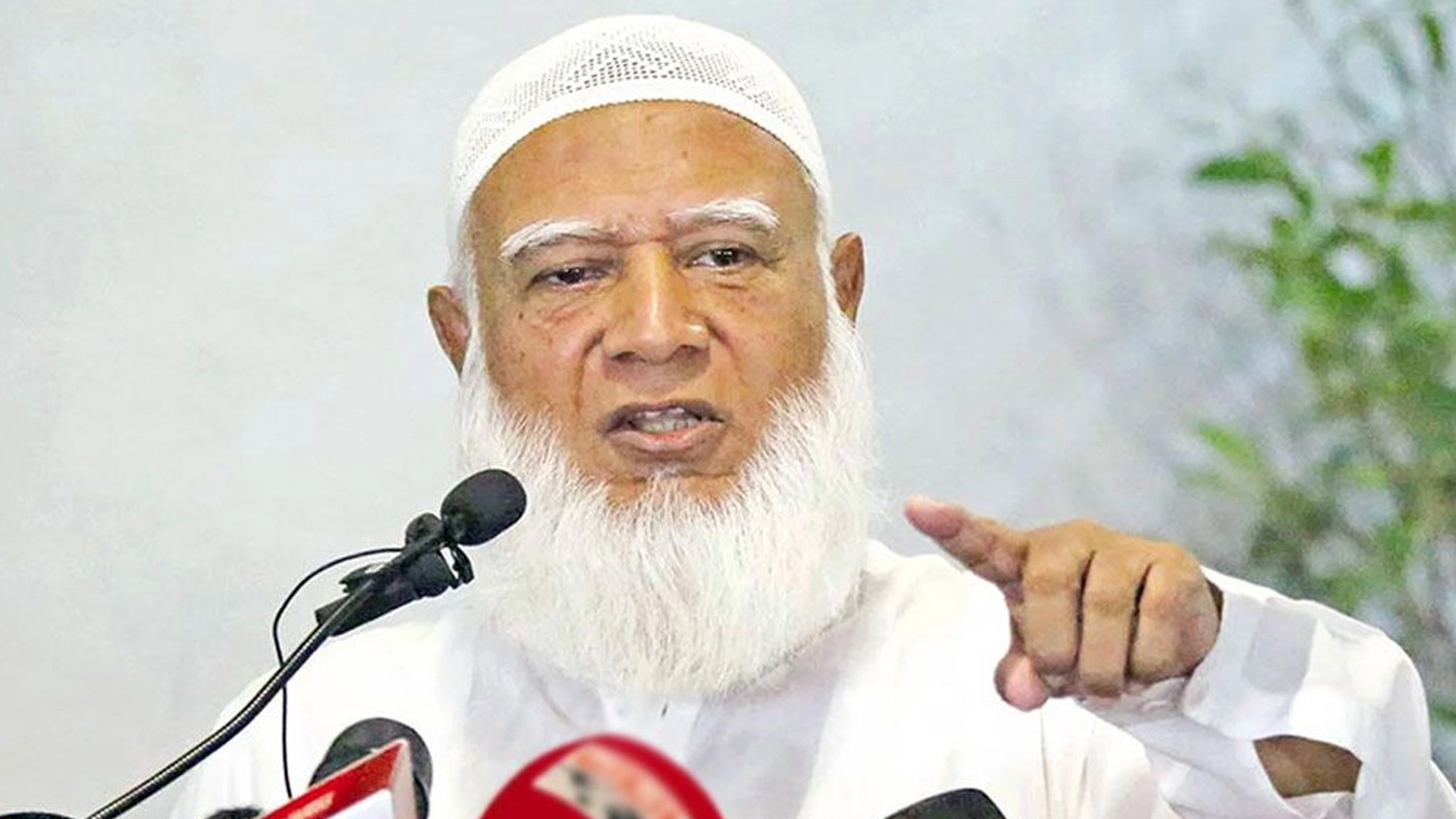 একের পর এক অগ্নিকাণ্ডের পেছনে কারণ কী খতিয়ে দেখার আহ্বান জামায়াত আমিরের