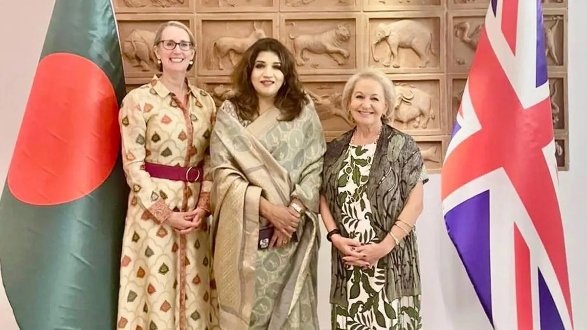 পররাষ্ট্র প্রতিমন্ত্রী শামা ওবায়েদ ইসলাম ও যুক্তরাজ্যের বাণিজ্য দূত ব্যারোনেস রোজি উইন্টারটন। ছবি : সংগৃহীত