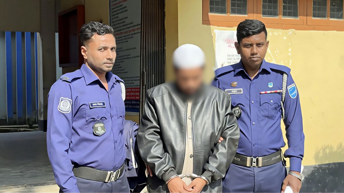 গ্রেপ্তারকৃত শিক্ষক। ছবি- সংগৃহীত