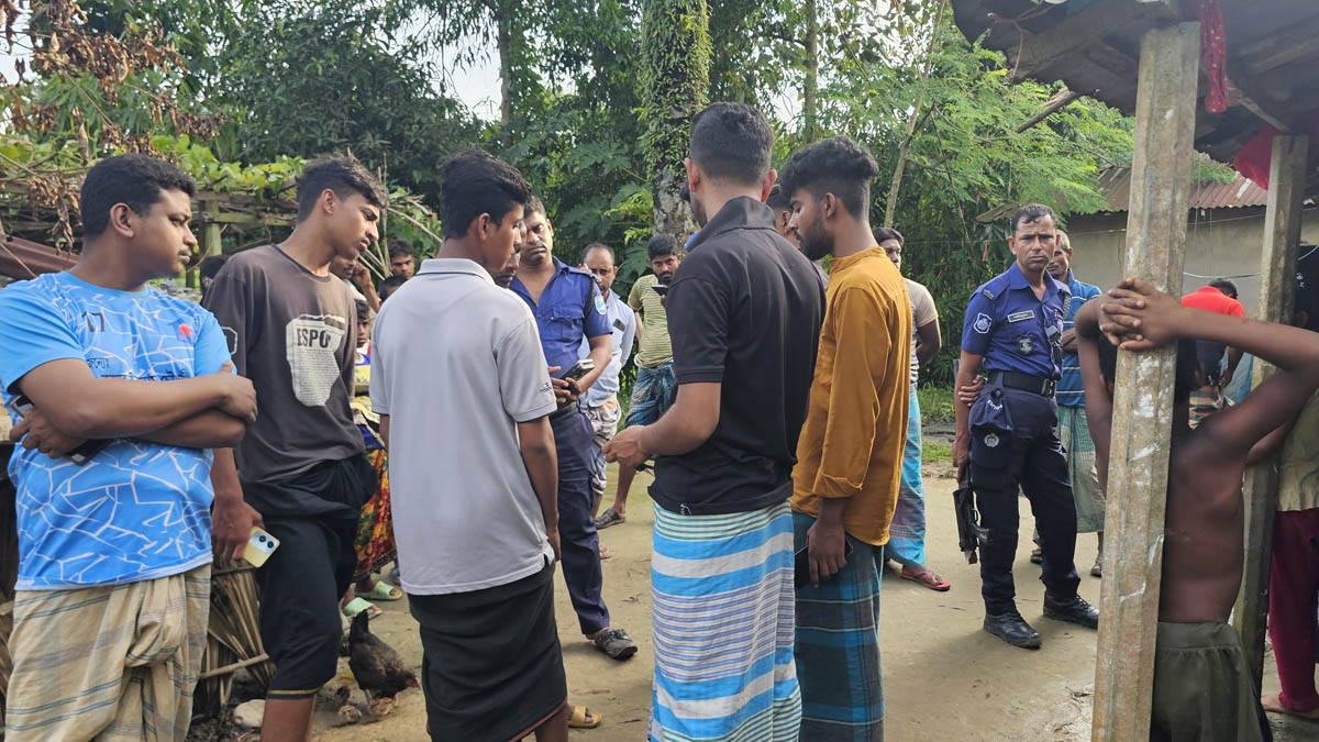 শ্রীপুরে দ্বিতীয় শ্রেণির এক স্কুল ছাত্রীকে জঙ্গলে নিয়ে ধর্ষণের অভিযোগ। ছবি- রূপালী বাংলাদেশ