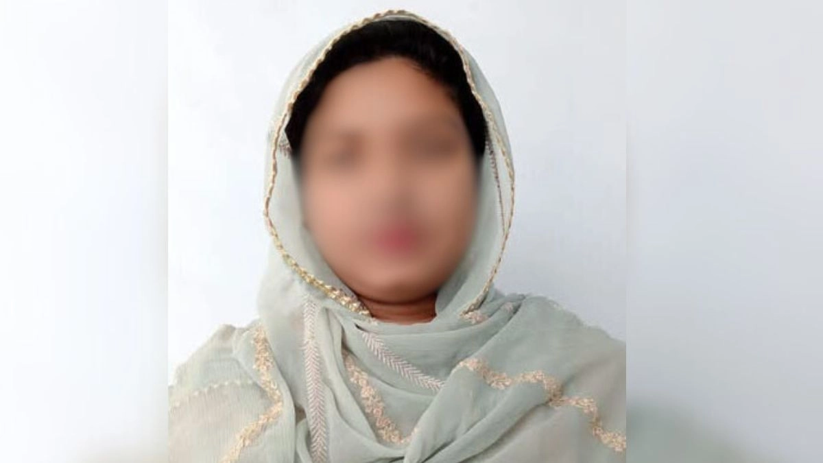 গোলাপি বেগম।