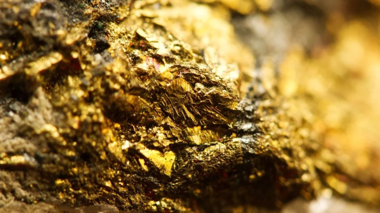 পাকিস্তানে মিলল বিশাল স্বর্ণভাণ্ডার