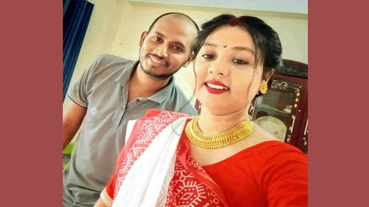 নবদম্পতি শ্রাবণী ভাদুরী ও সঞ্জয় মণ্ডল। ছবি- রূপালী বাংলাদেশ