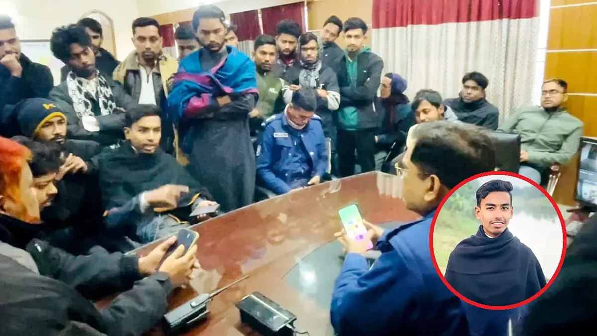 থানার ভেতরে ওসির সঙ্গে বাগ্‌বিতণ্ডায় জড়ান বৈষম্যবিরোধী ছাত্র আন্দোলনের নেতা মাহদী হাসান। ছবি : ভিডিও থেকে সংগৃহীত
