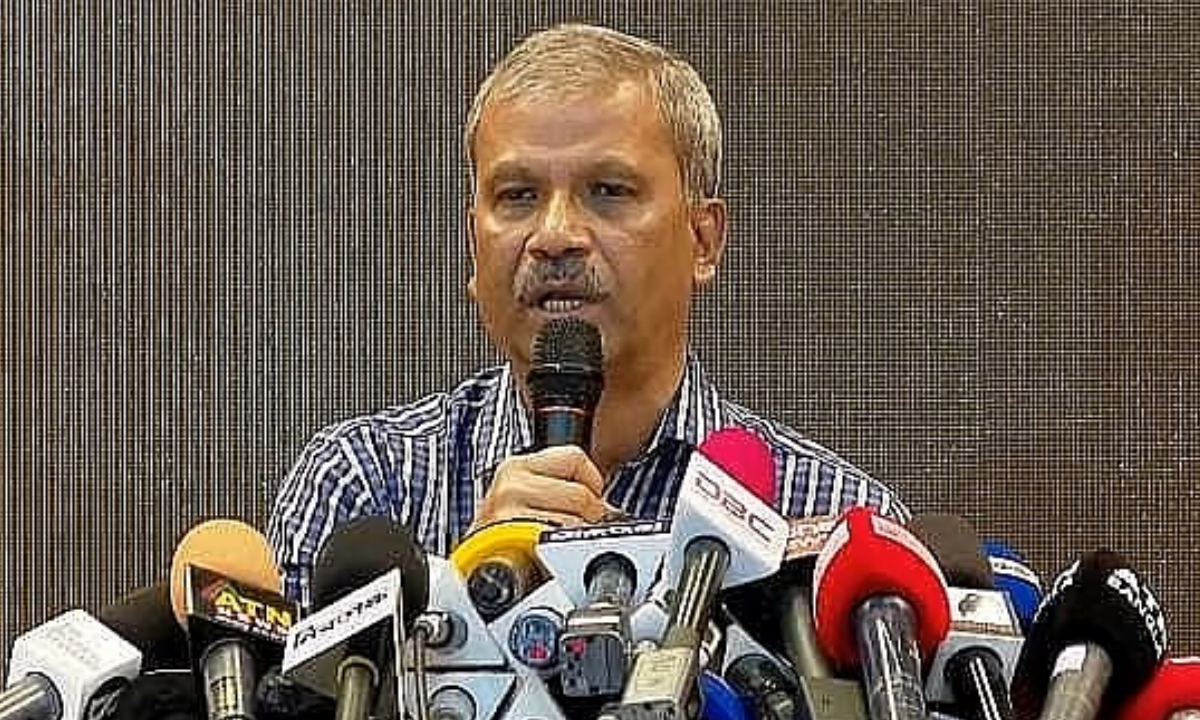 আইন উপদেষ্টা আসিফ নজরুল। ছবি : সংগৃহীত