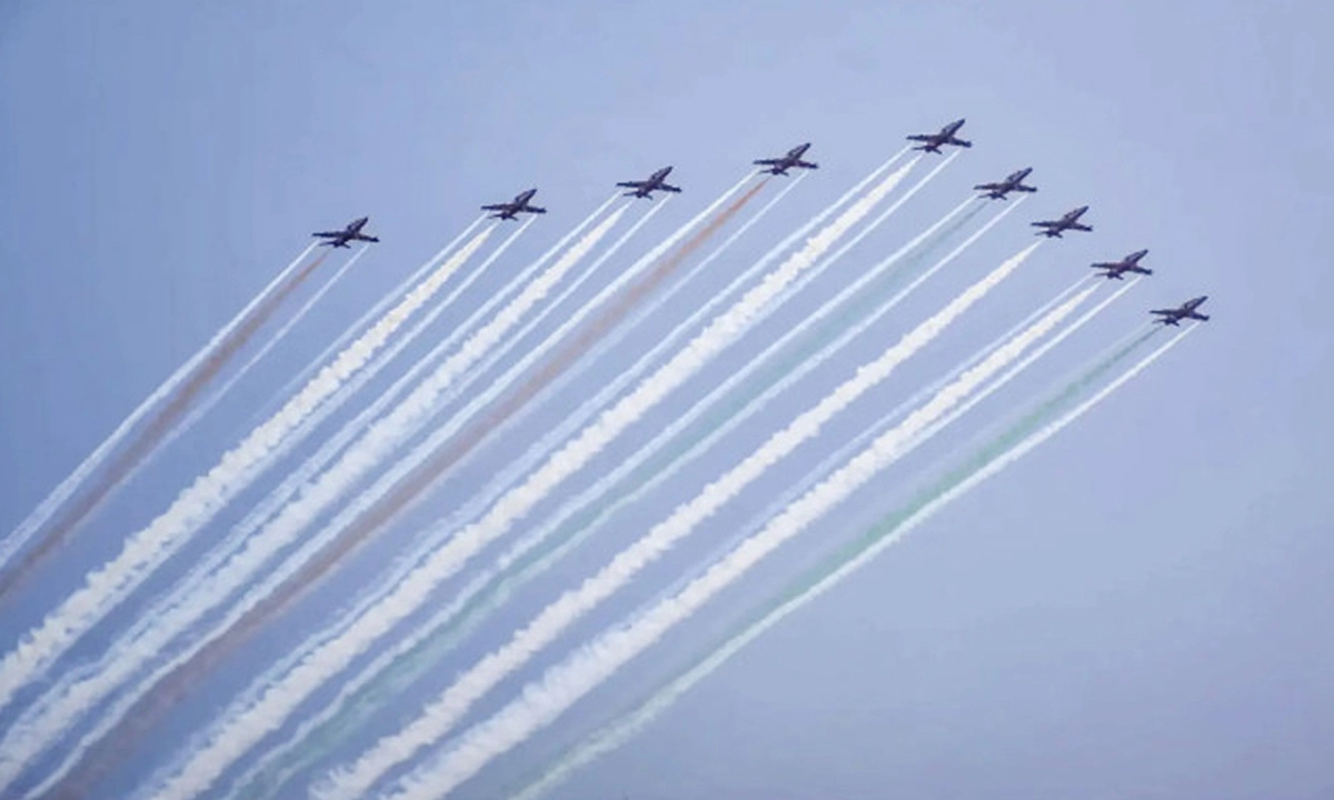 বিজয় দিবসকে স্মরণ করে এয়ার শো’র আয়োজন করে ভারত। ছবি- সংগৃহীত