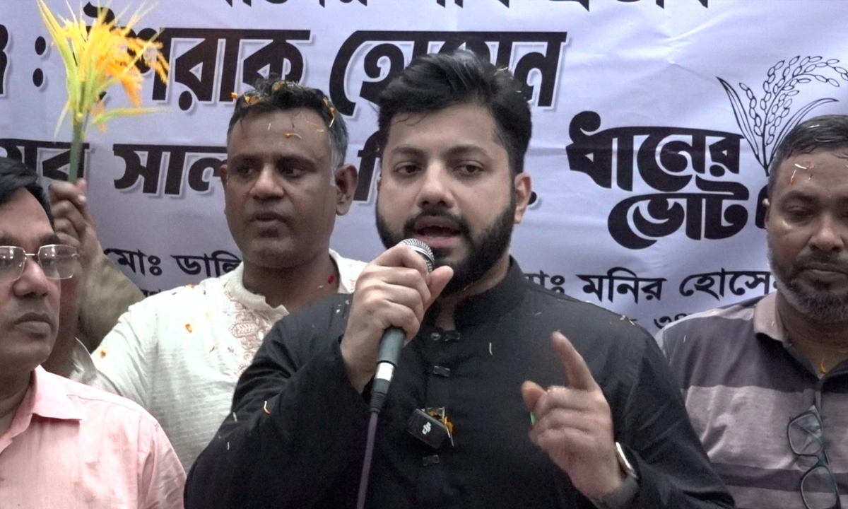 ইশরাক হোসেন। ছবি : রূপালী বাংলাদেশ