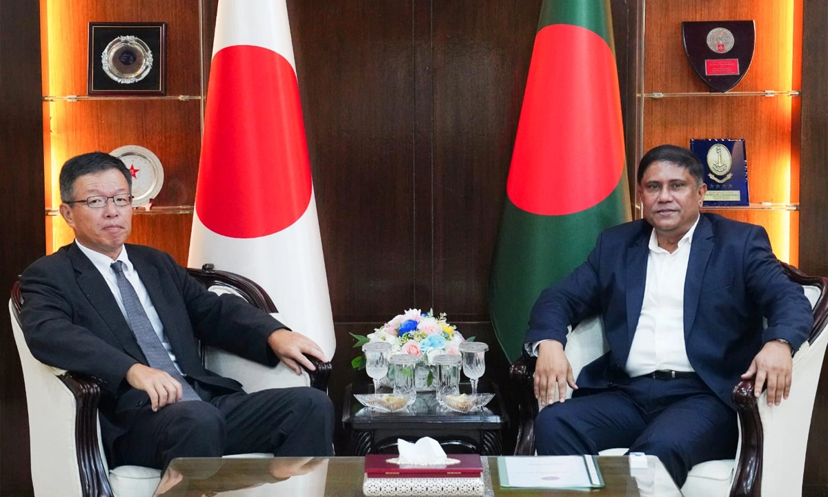 পানের রাষ্ট্রদূত সাইদা শিনিচি ও ড. এ কে এম শামছুল ইসলাম। ছবি : সংগৃহীত