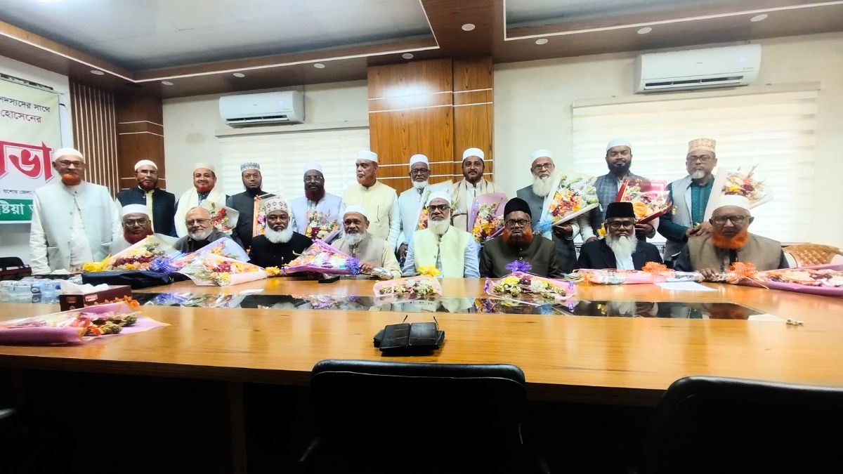 সংবর্ধনা পাওয়া নবনির্বাচিত সংসদ সদস্যরা। ছবি: রূপালী বাংলাদেশ