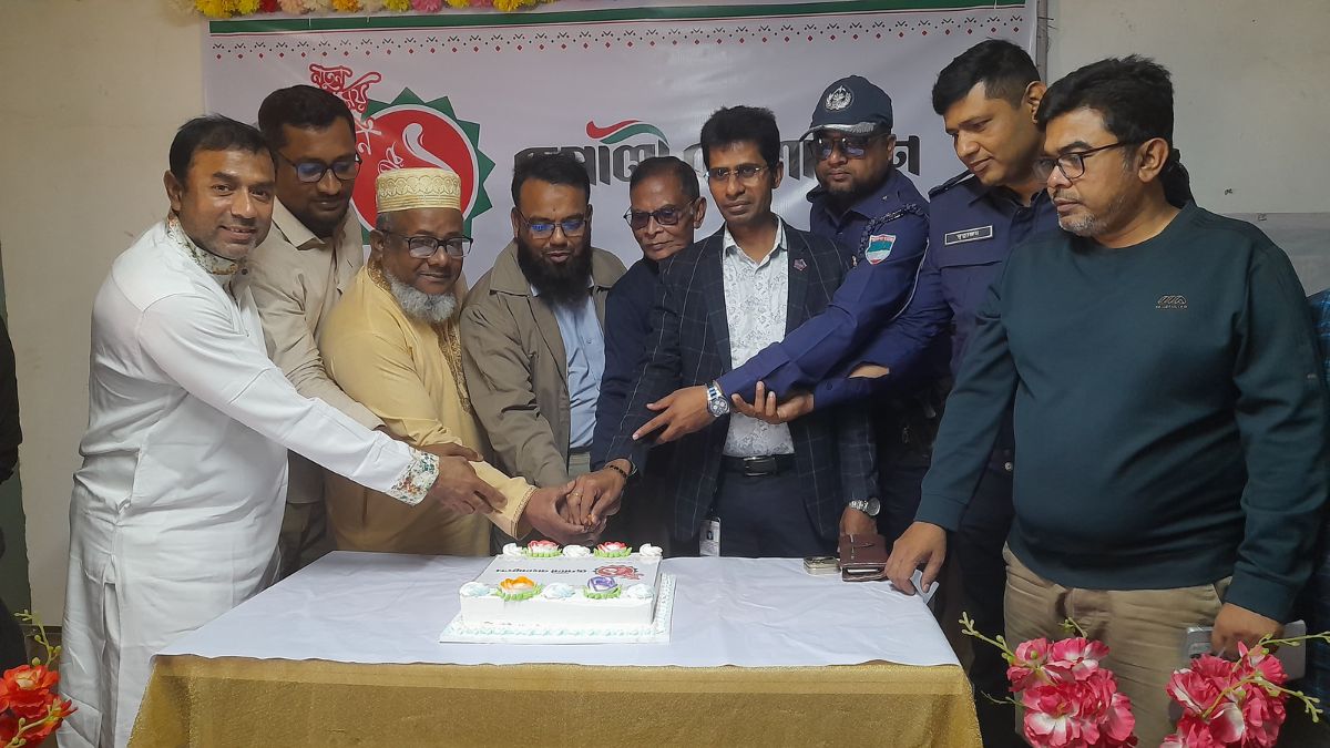 ঝিনাইদহে রূপালী বাংলাদেশের প্রথম বর্ষপূর্তি উদযাপন