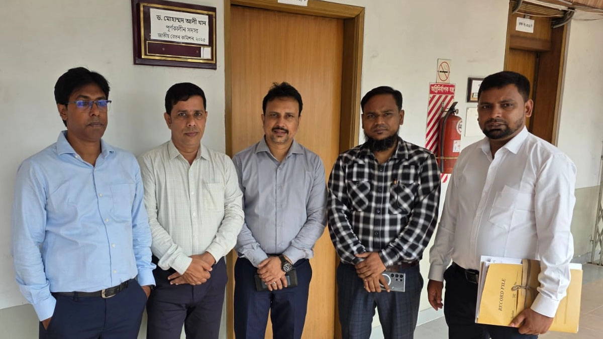 জাতীয় পে কমিশনের সঙ্গে মতবিনিময় সভায় বাংলাদেশ ফরেস্টার্স অ্যাসোসিয়েশন (বিএফএ)।   ছবি- রূপালী বাংলাদেশ