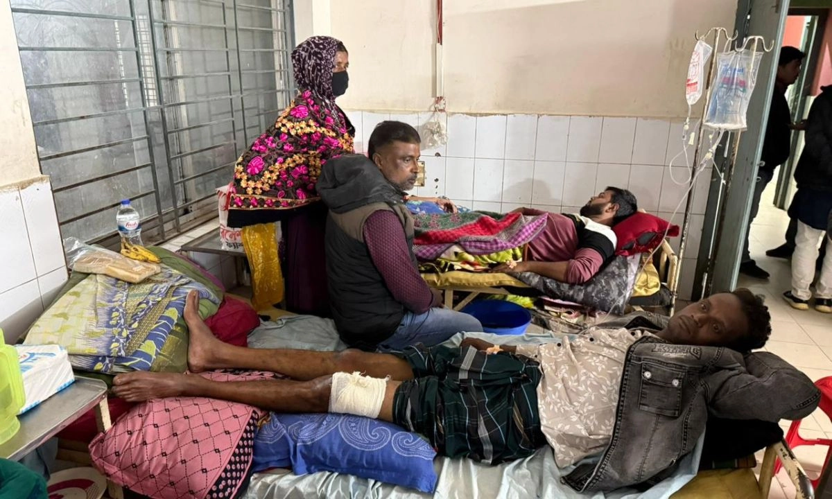 হাসপাতালে চিকিৎসাধীন আহতরা। ছবি : সংগৃহীত