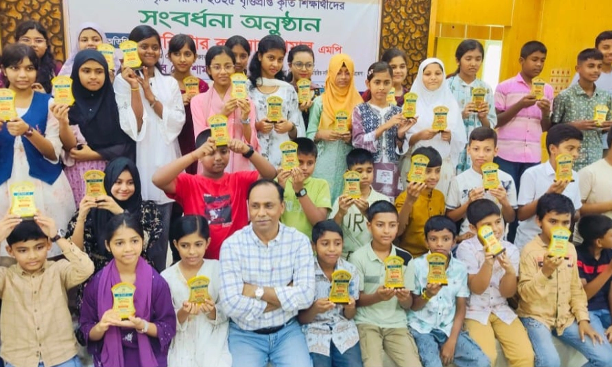 ছবি : রূপালী বাংলাদেশ