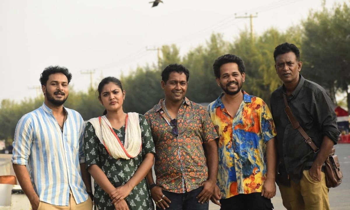 অভিনয় যাত্রায় খোরশেদুল আলম। ছবি- রূপালী বাংলাদেশ