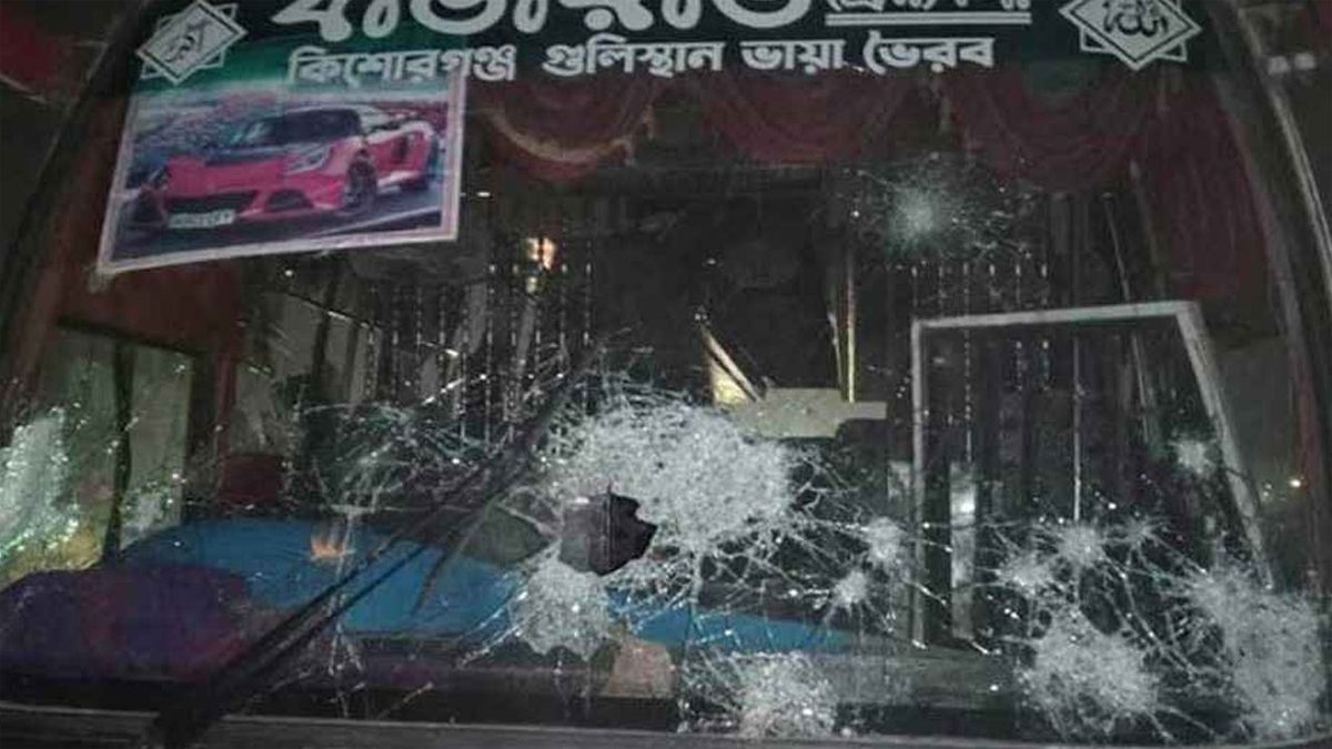 বিএনপি নেতাকর্মীদের বহন করা গাড়ি। ছবি- সংগৃহীত