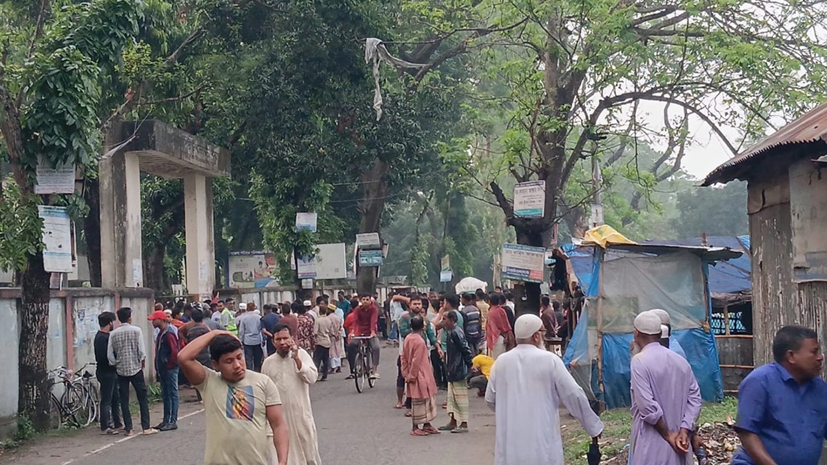কুড়িগ্রামে ছাত্রদল-শিবির সংঘর্ষ, আহত ৬