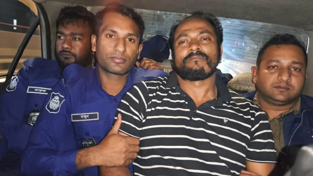 শীর্ষ সন্ত্রাসী লালুসহ আটকরা।    ছবি- সংগৃহীত