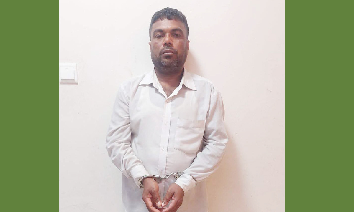 ঘাতক বিলাল হোসেন সরদারকে গ্রেপ্তার করে পুলিশ। ছবি- সংগৃহীত