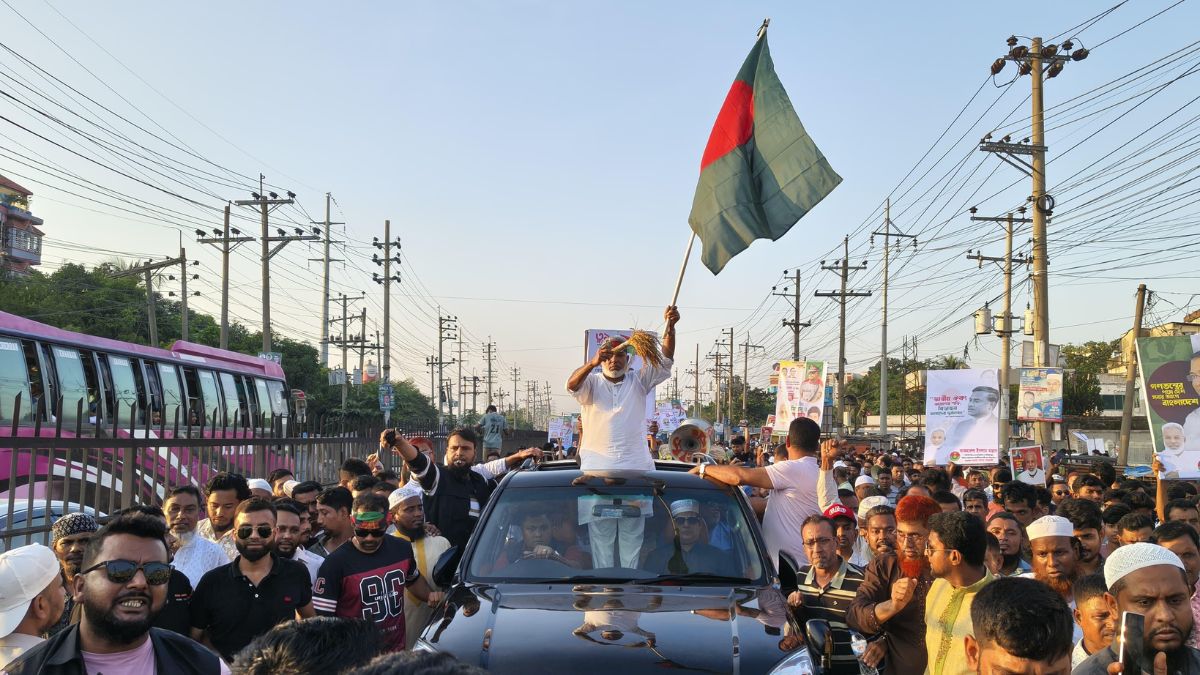 র‍্যালীতে নারায়ণগঞ্জ-৩ আসনের বিএনপি মনোনীত প্রার্থী আজহারুল ইসলাম মান্নান। ছবি- রূপালী বাংলাদেশ