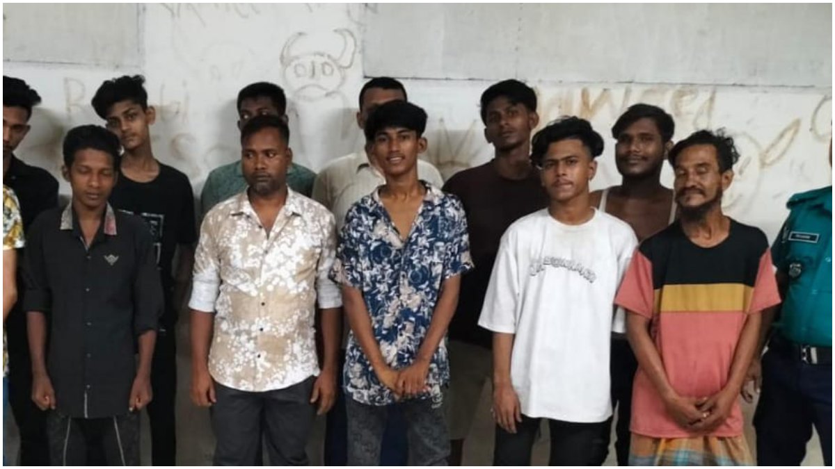 মোহাম্মদপুরে পুলিশের বিশেষ অভিযানে গ্রেপ্তার ১৩