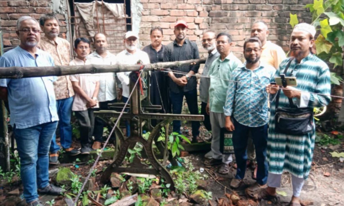 সন্ধান পাওয়া মুদ্রণযন্ত্র। ছবি- রূপালী বাংলাদেশ