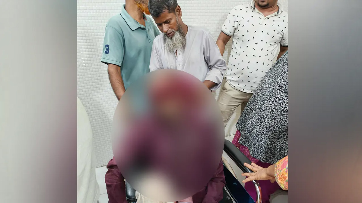 মুন্সীগঞ্জের গজারিয়ায় সংঘর্ষের ঘটনায় আহতরা হাসপাতালে।       ছবি- রূপালী বাংলাদেশ