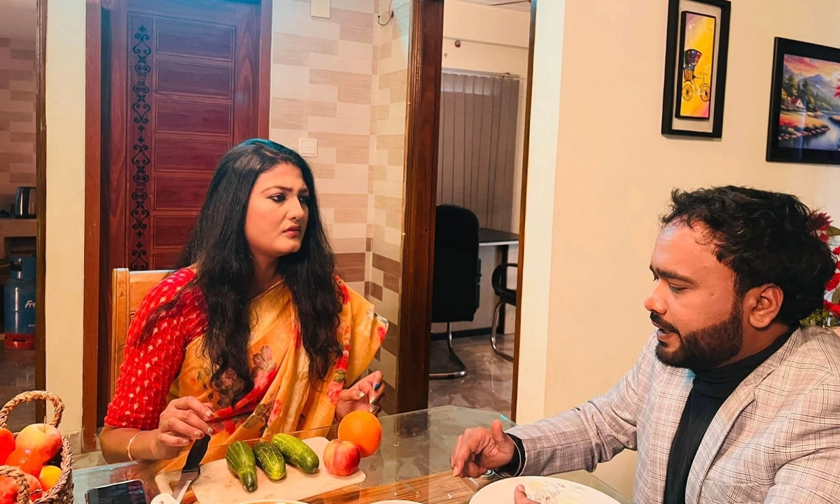 আফফান মিতুল ও সঞ্চিতা। ছবি : সংগৃহীত