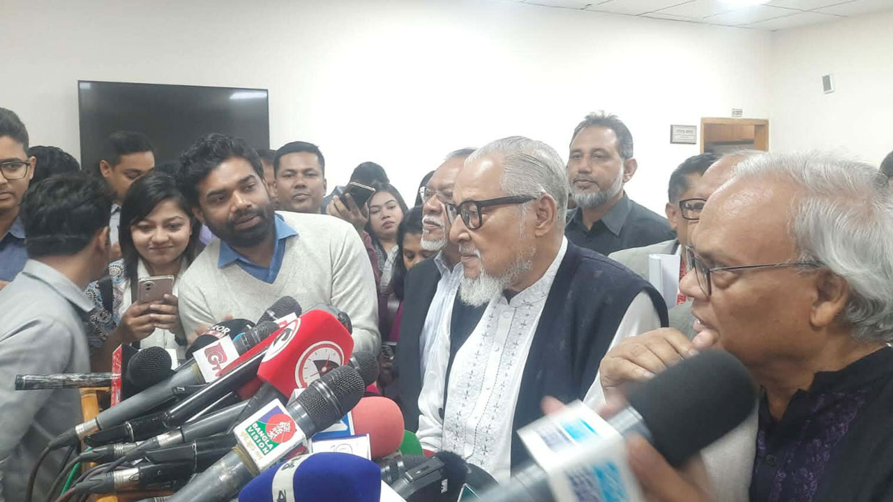 বিএনপির স্থায়ী কমিটির সদস্য নজরুল ইসলাম খান। ছবি : সংগৃহীত