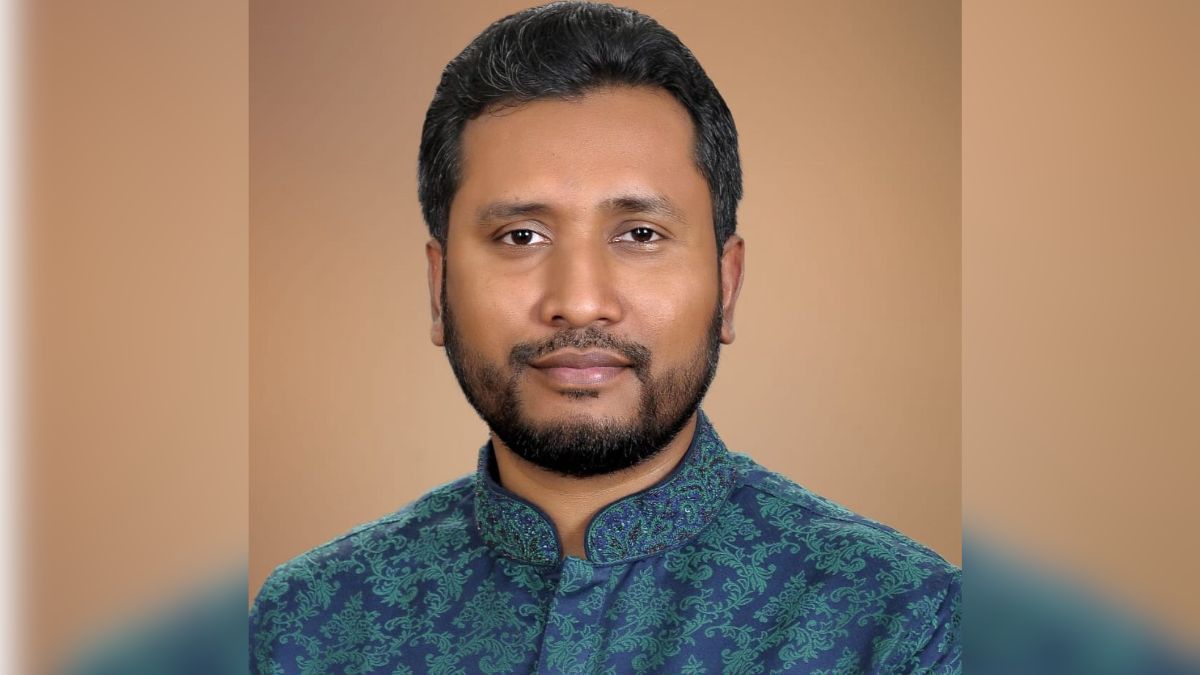 এনসিপির কেন্দ্রীয় কমিটির যুগ্ম আহবায়ক অ্যাডভোকেট মুজাহিদুল ইসলাম শাহিন। ছবি- রূপালী বাংলাদেশ