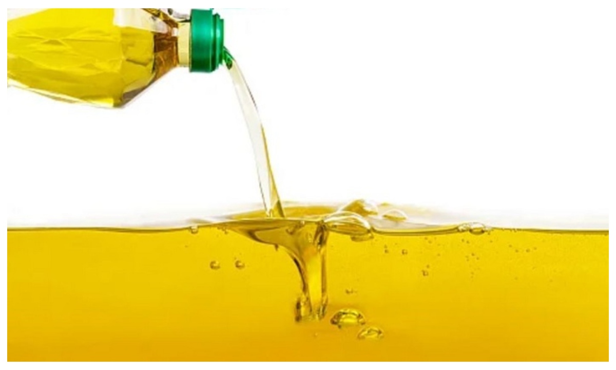সয়াবিন তেল।  ছবি : সংগৃহীত
