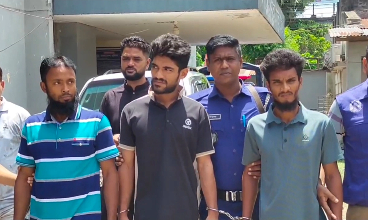 ছবি : রূপালী বাংলাদেশ