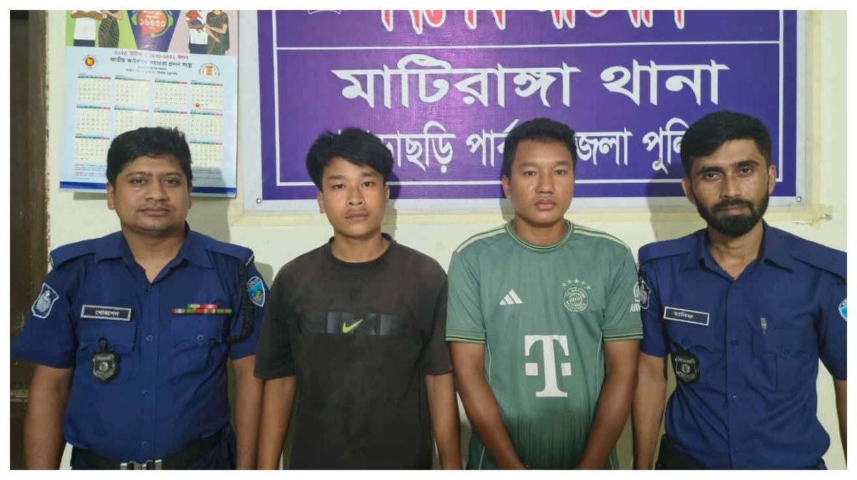 আটক রনি বিকাশ ত্রিপুরা ও ডেটল বাবু ত্রিপুরা। ছবি- সংগৃহীত