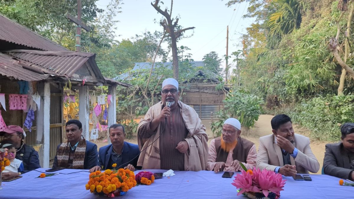 বক্তব্য দেন বিএনপির যুগ্ম মহাসচিব সৈয়দ এমরান সালেহ প্রিন্স। ছবি- রূপালী বাংলাদেশ