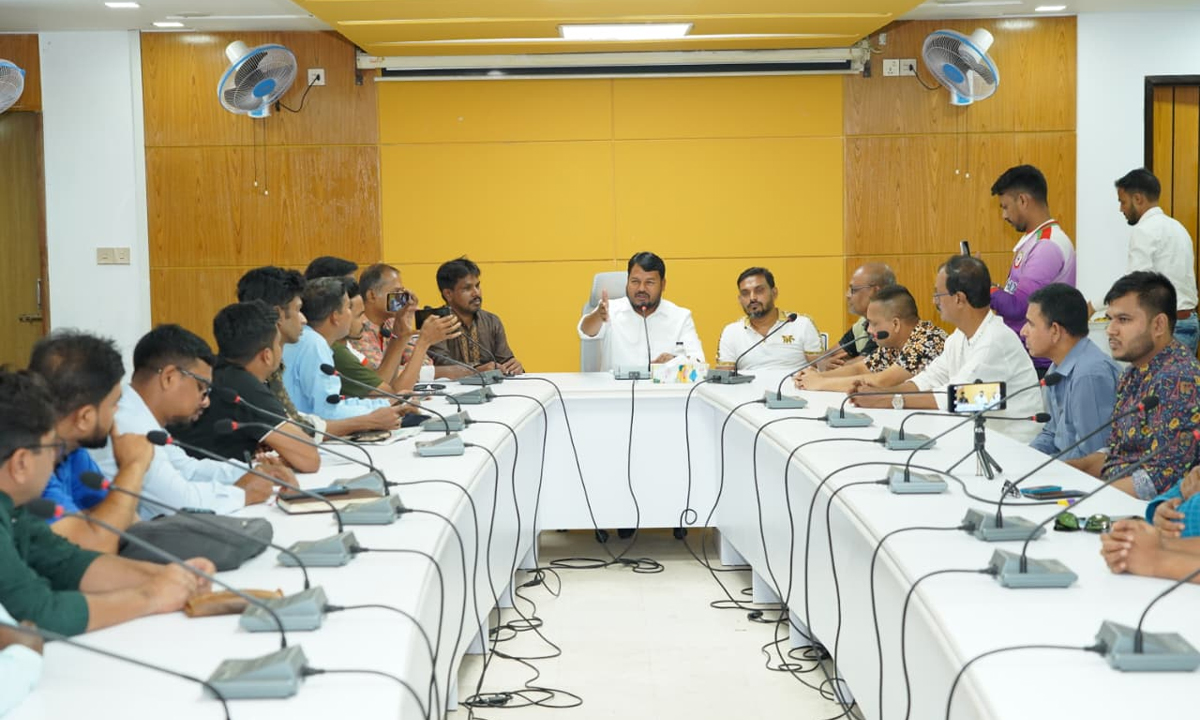 ছবি : রূপালী বাংলাদেশ