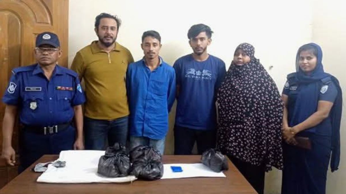 গ্রেপ্তারকৃতরা। ছবি- রূপালী বাংলাদেশ