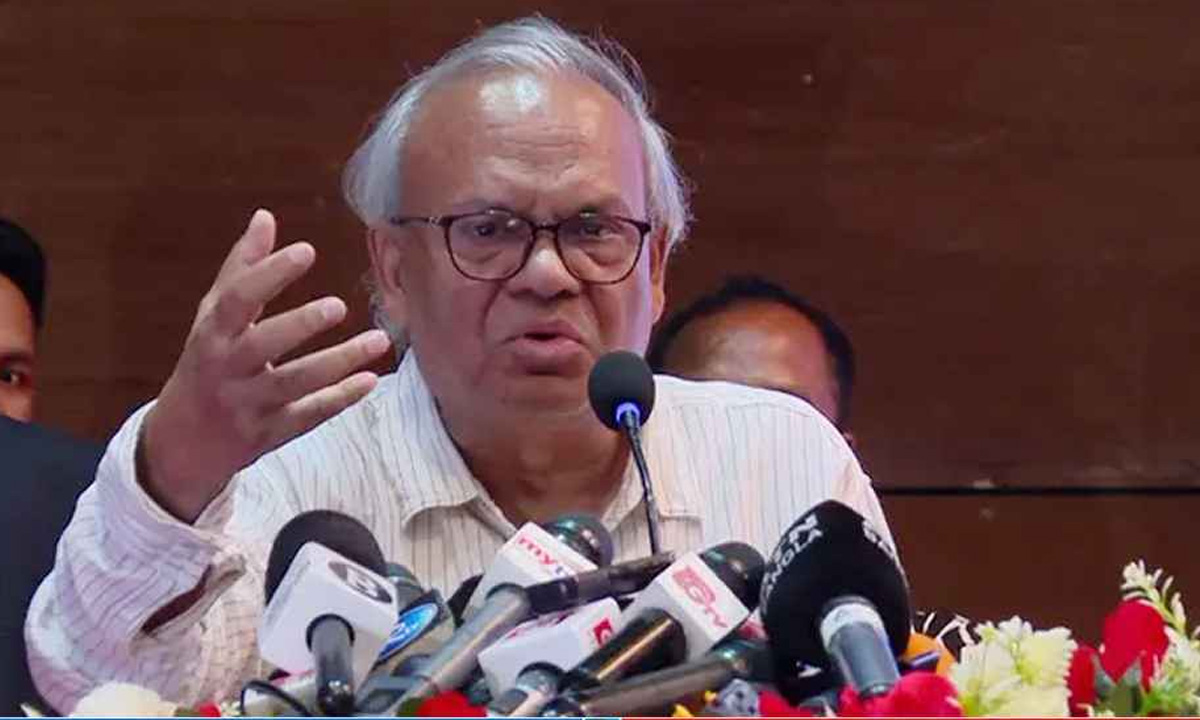 প্রধানমন্ত্রীর রাজনৈতিক উপদেষ্টা ও বিএনপির সিনিয়র যুগ্ম মহাসচিব রুহুল কবির রিজভী।  ছবি : সংগৃহীত