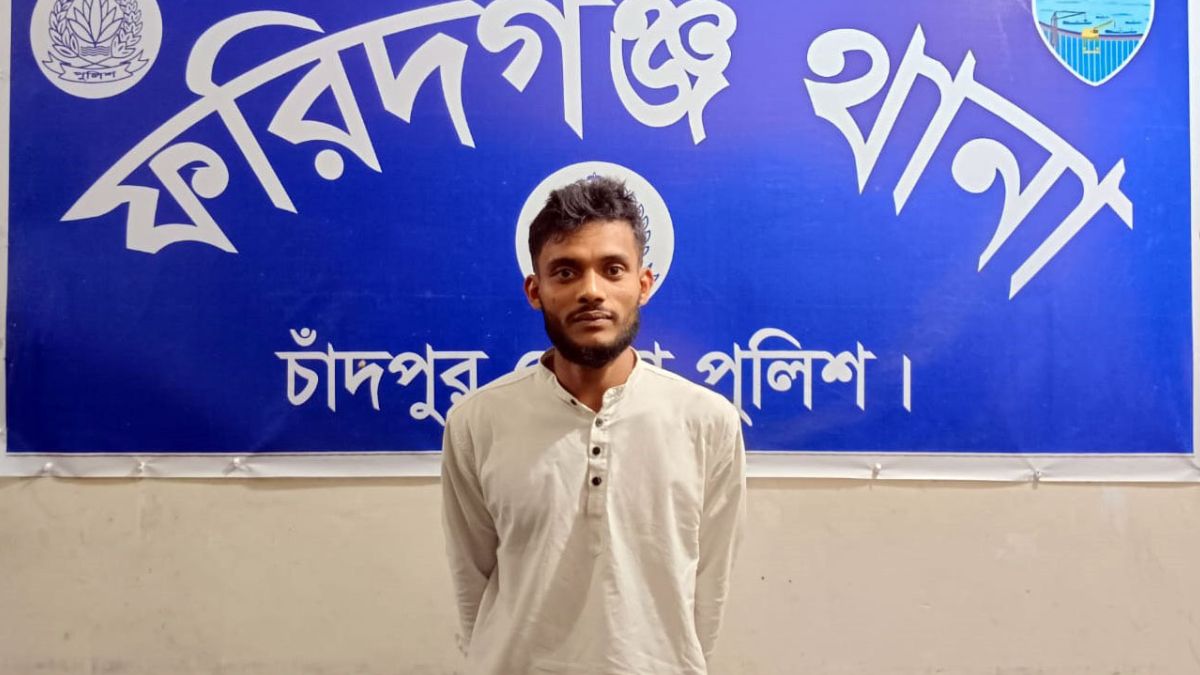 আসামি মো. আকরাম হোসেন। ছবি : রূপালী বাংলাদেশ