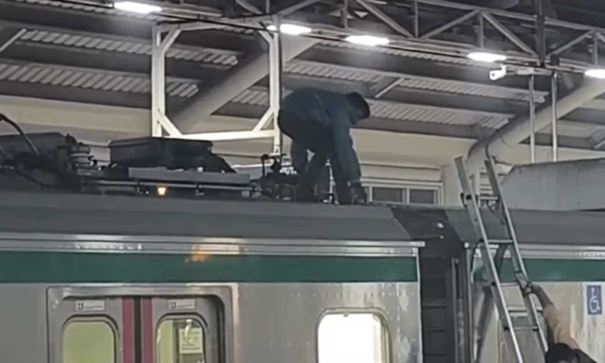 ছবি - সংগৃহীত