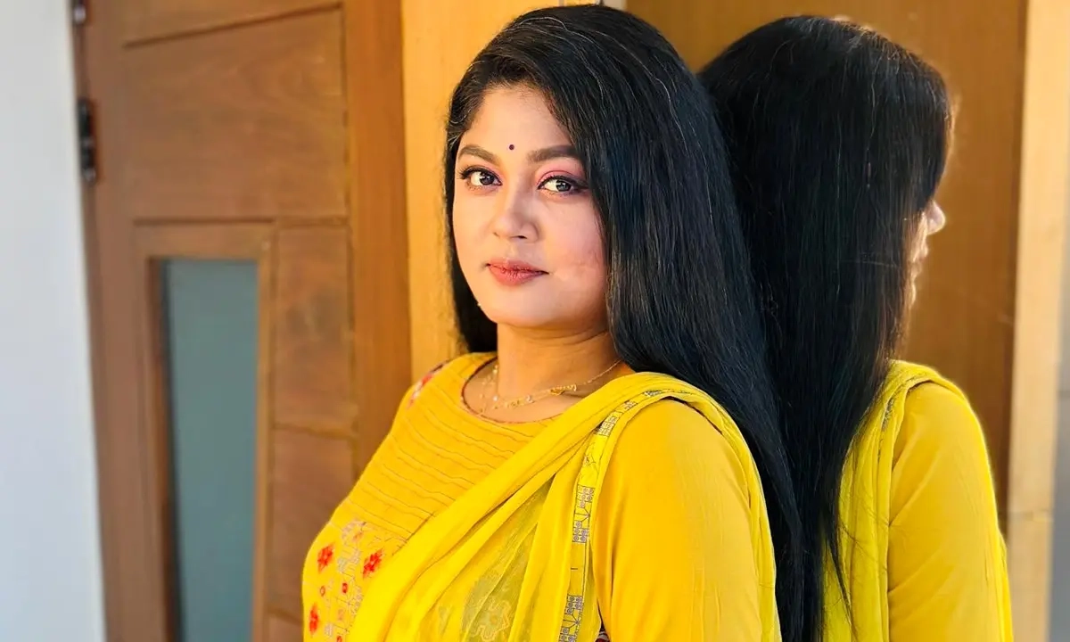 অভিনেত্রী মৌসুমী হামিদ। ছবি : সংগৃহীত