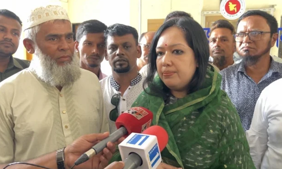 কথা বলছেন সংসদ সদস্য রুমিন ফারহানা। ছবি : সংগৃহীত