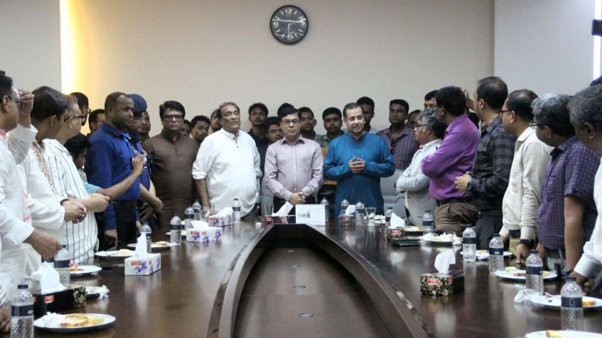 জাতীয় কবি কাজী নজরুল ইসলাম বিশ্ববিদ্যালয় পরিদর্শনে দুই প্রতিমন্ত্রী। ছবি : রূপালী বাংলাদেশ