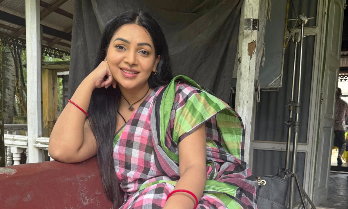 ছোট পর্দার প্রিয় মুখ সাদিয়া জাহান প্রভা। ছবি - রূপালী ফটো