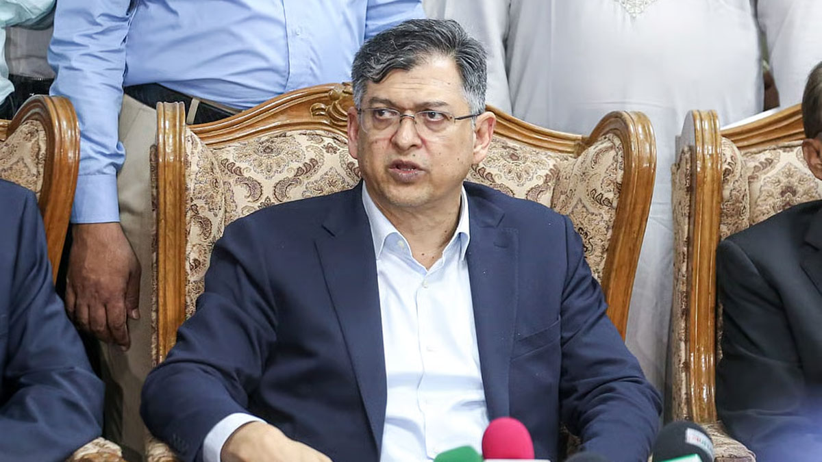 জনগণের রায়ের প্রতিফলন ঘটাতে এবং রাষ্ট্রকে নতুন ধারায় এগিয়ে নিতে সংসদ হবে প্রধান প্ল্যাটফর্ম। প্রয়োজনীয় আইন ও সংবিধান সংশোধনের মধ্য দিয়ে সেই প্রক্রিয়া এগোবে।&nbsp;আপনি কি এই বক্তব্যের সাথে একমত?&nbsp;