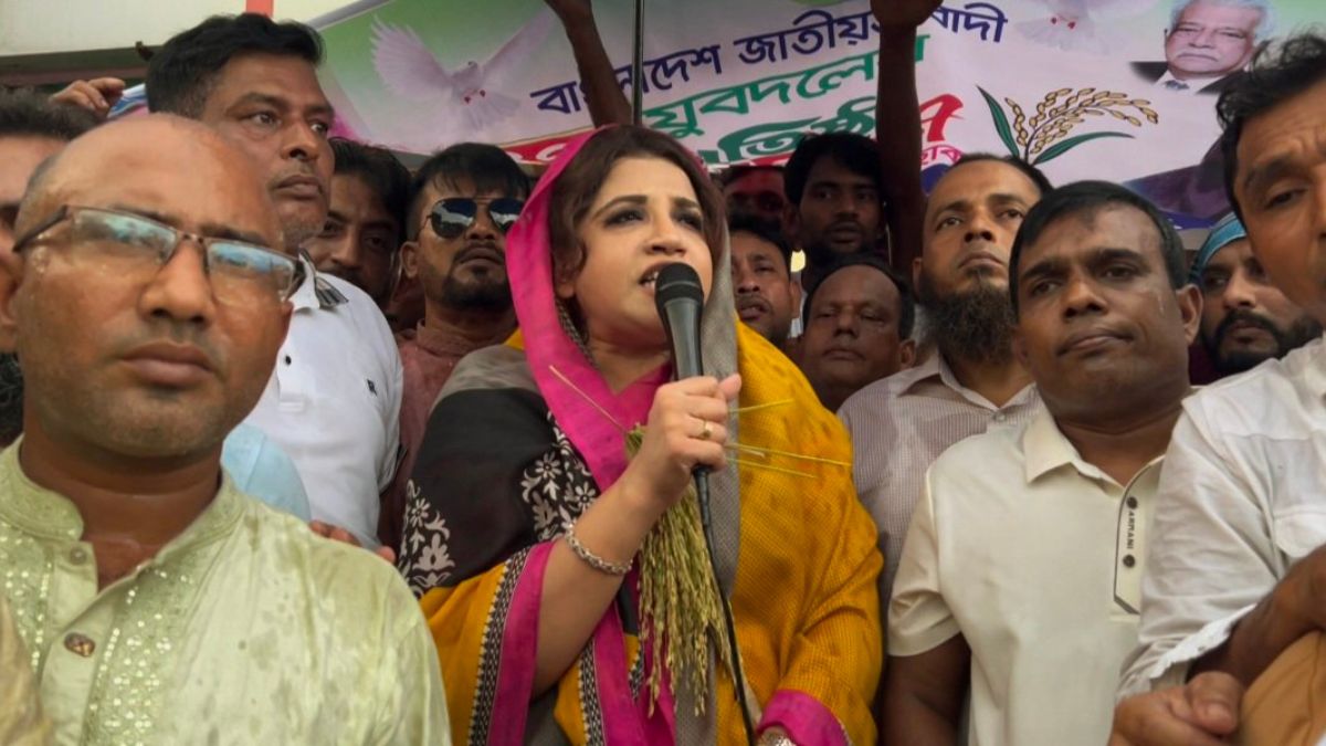 বক্তব্য দেন বিএনপির কেন্দ্রীয় সাংগঠনিক সম্পাদক শামা ওবায়েদ। ছবি- রূপালী বাংলাদেশ