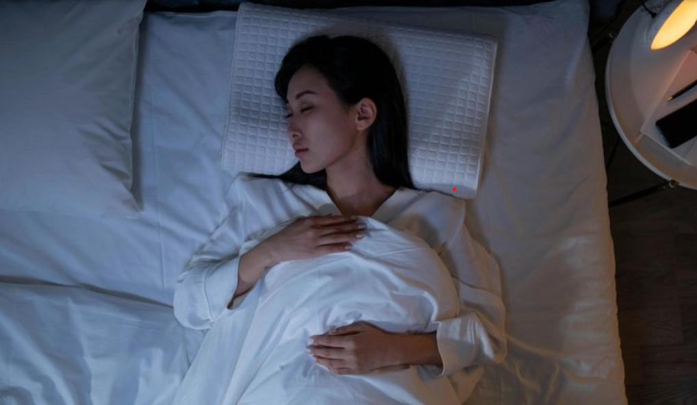 অন্ধকার ঘরে ঘুমালে হৃদরোগের ঝুঁকি কমে, বলছে গবেষণা