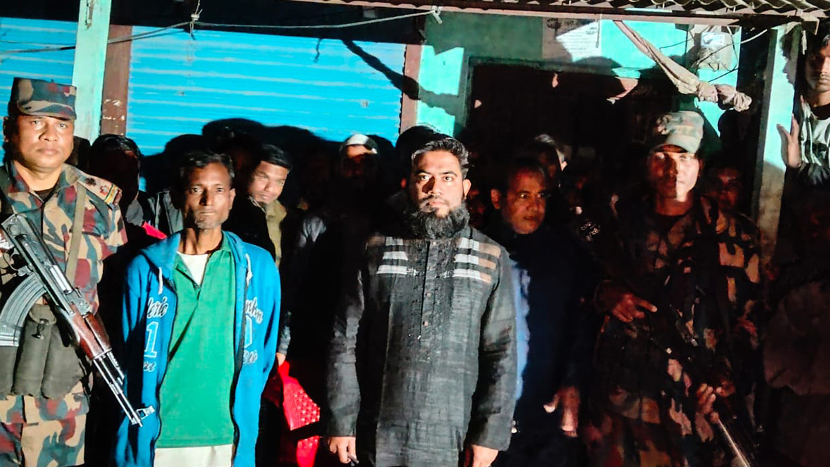 সীমান্তে ভারতীয় ট্যাপেন্টাডল ট্যাবলেটসহ আটক ১