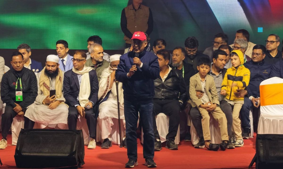 বক্তব্য দেন বিএনপির চেয়ারম্যান তারেক রহমান। ছবি : রূপালী বাংলাদেশ