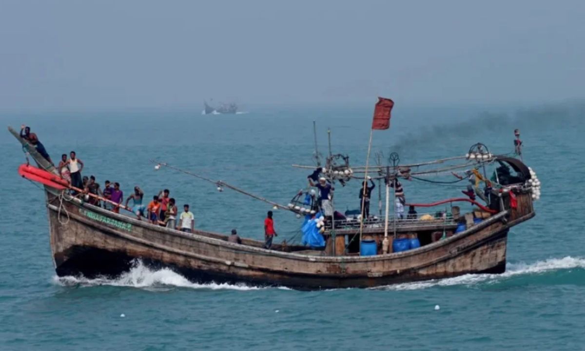 ট্রলার। ছবি- সংগৃহীত