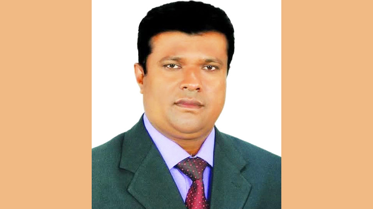 গ্রেপ্তারকৃত আবুল কালাম আজাদ। ছবি- রূপালী বাংলাদেশ